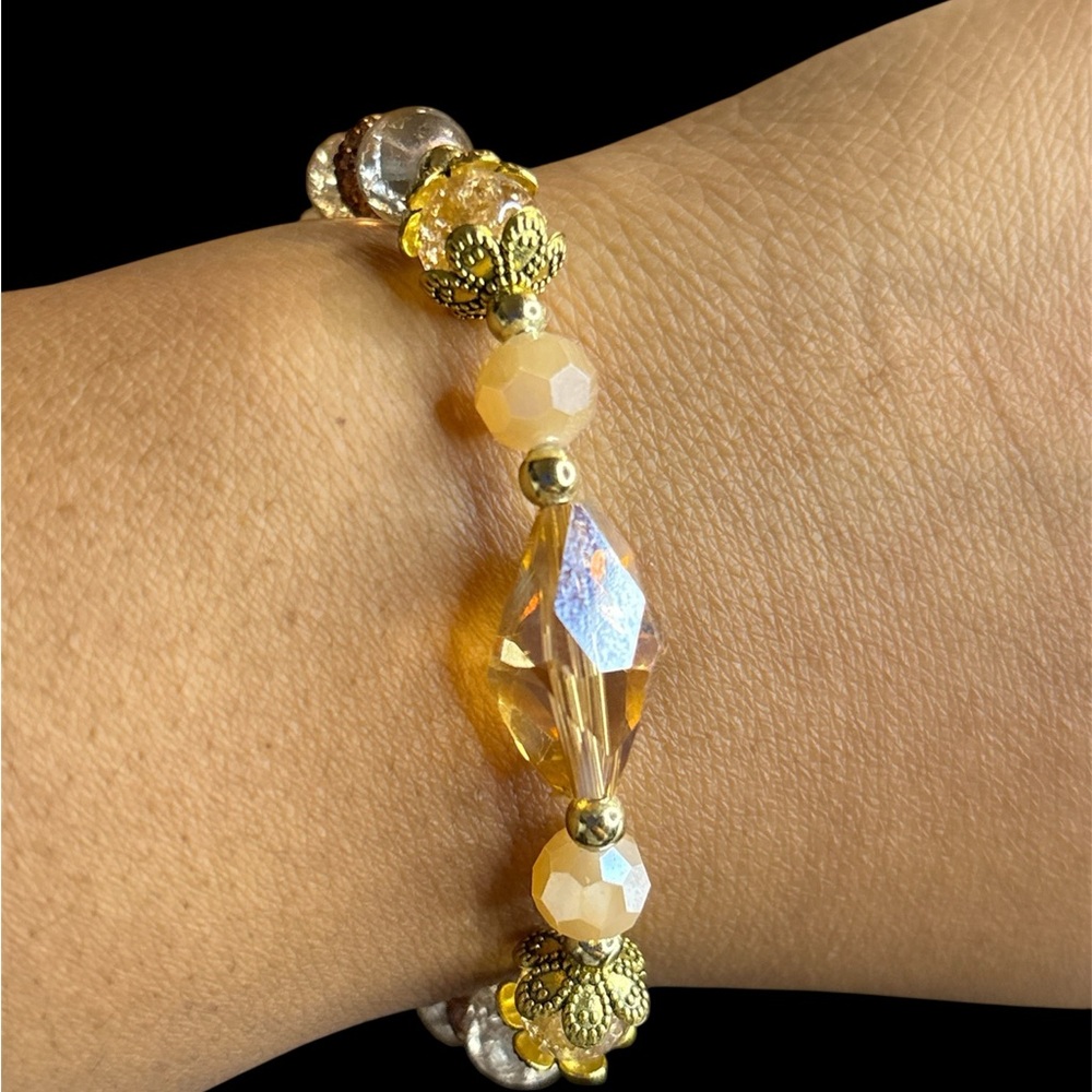 Elegant Gold Beaded Bracelet